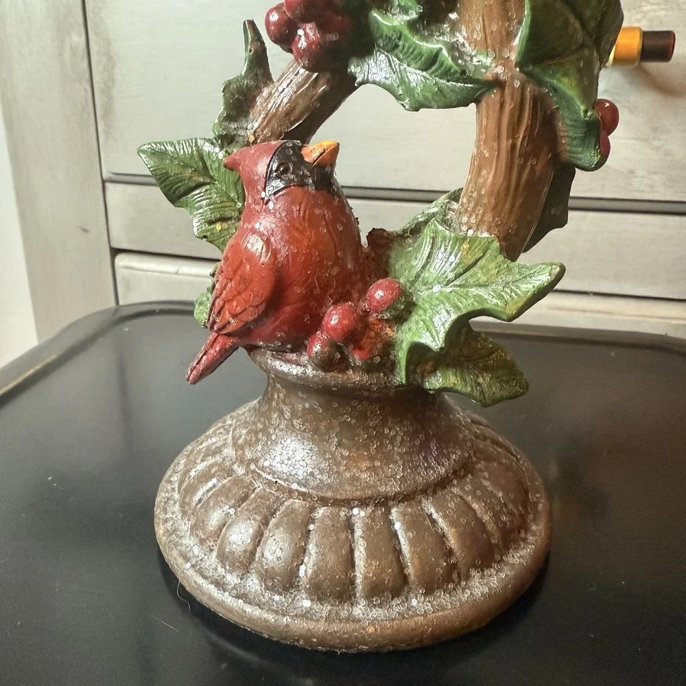 Cardinal festive christmas